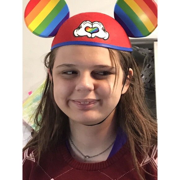 Walt Disney World Park Exclusive  Pride Rainbow Heart Mickey Mouse Ears NEW - Picture 2 of 3